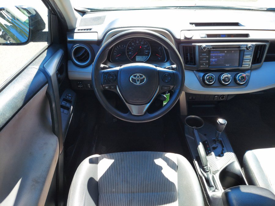 Used 2015 Toyota RAV4 LE AWD/4WD image 10