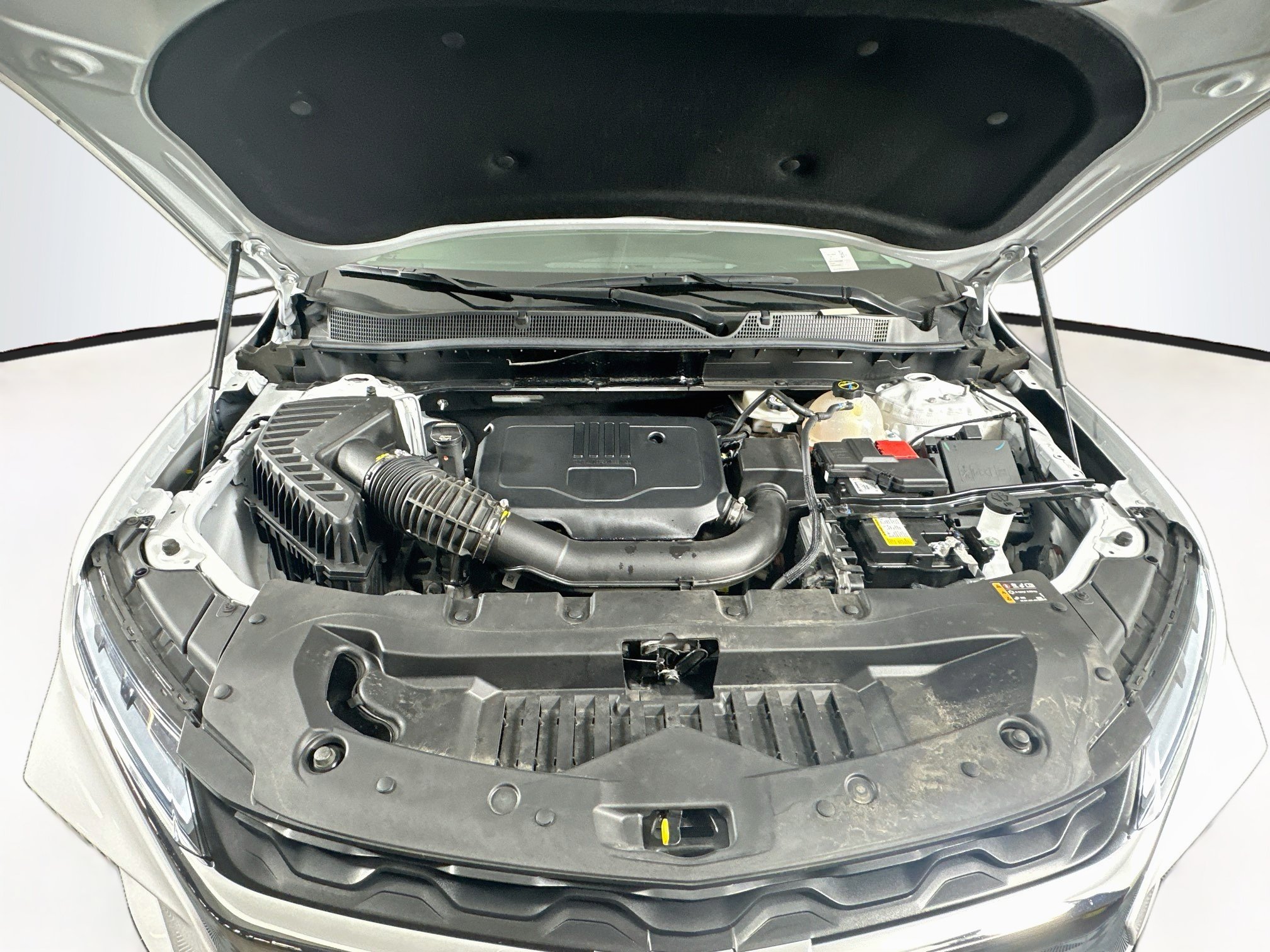 Used 2025 Chevrolet Blazer LT FWD image 30