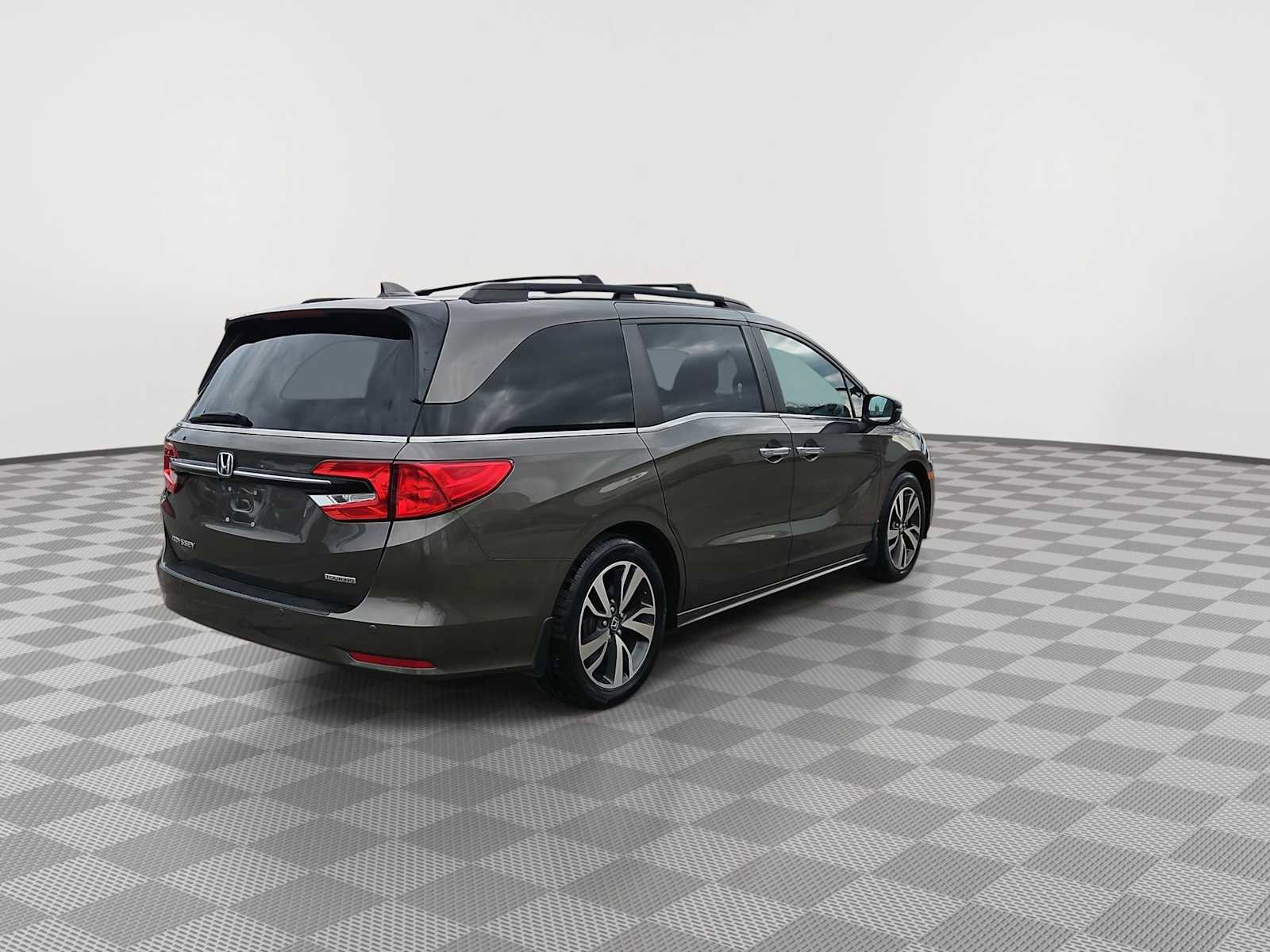 Used 2022 Honda Odyssey Touring image 8