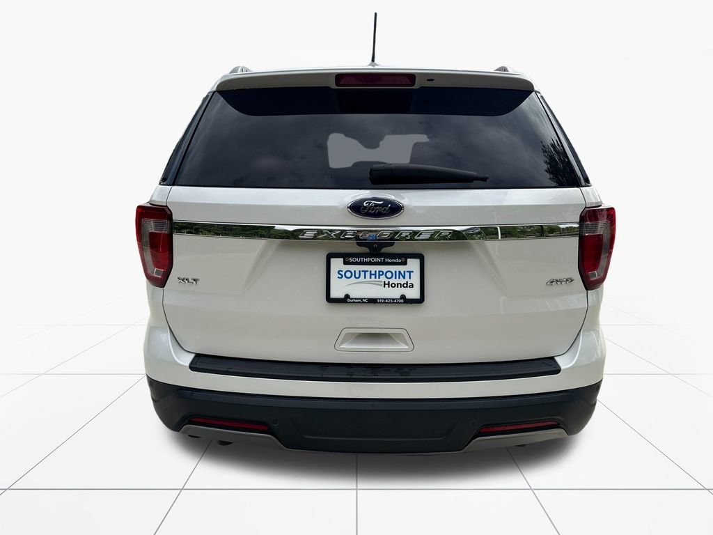 Used 2019 Ford Explorer XLT w/ Equipment Group 201A AWD/4WD image 6
