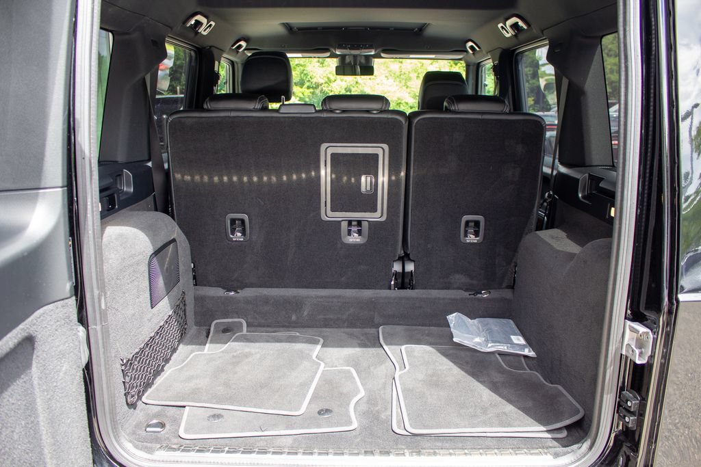 Used 2024 Mercedes-Benz G 550 image 23