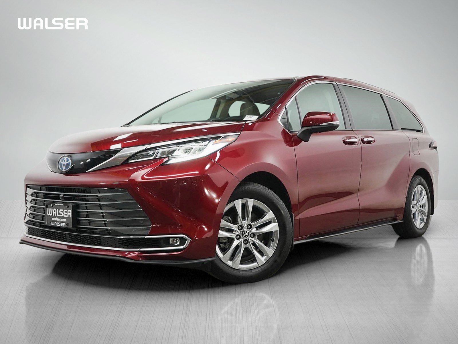 Used 2024 Toyota Sienna Limited AWD/4WD image 1