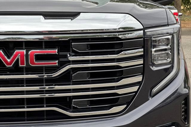 Used 2022 GMC Sierra 1500 SLT w/ SLT Premium Package AWD/4WD image 54