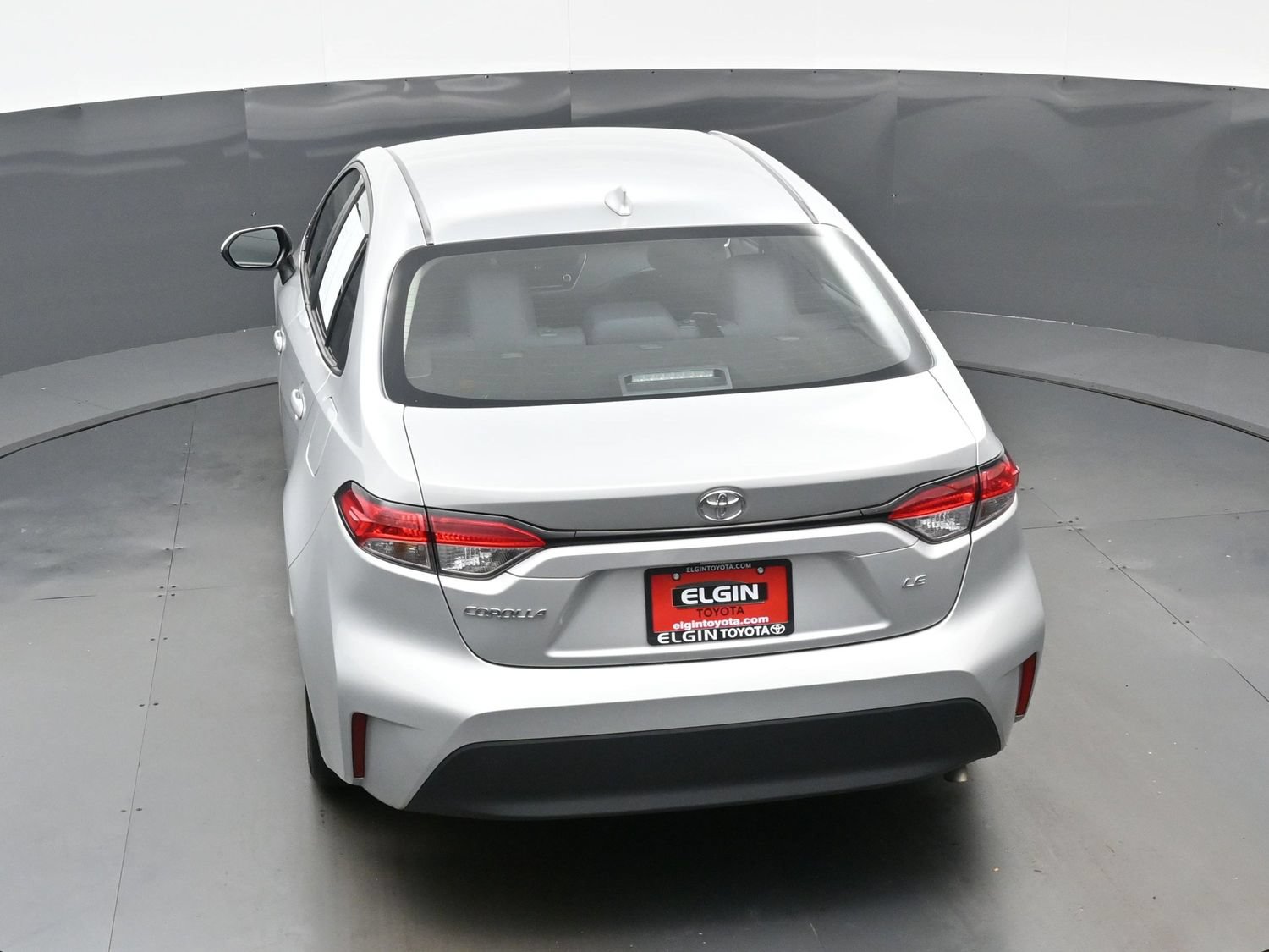 Used 2025 Toyota Corolla LE FWD image 37