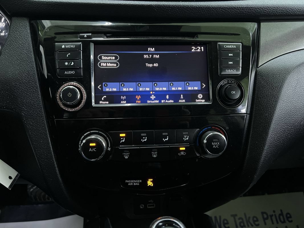 Used 2020 Nissan Rogue Sport S w/ Appearance Package FWD image 20