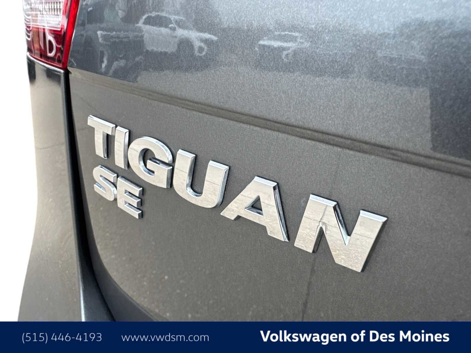 Used 2021 Volkswagen Tiguan SE w/ Panoramic Sunroof Package image 6