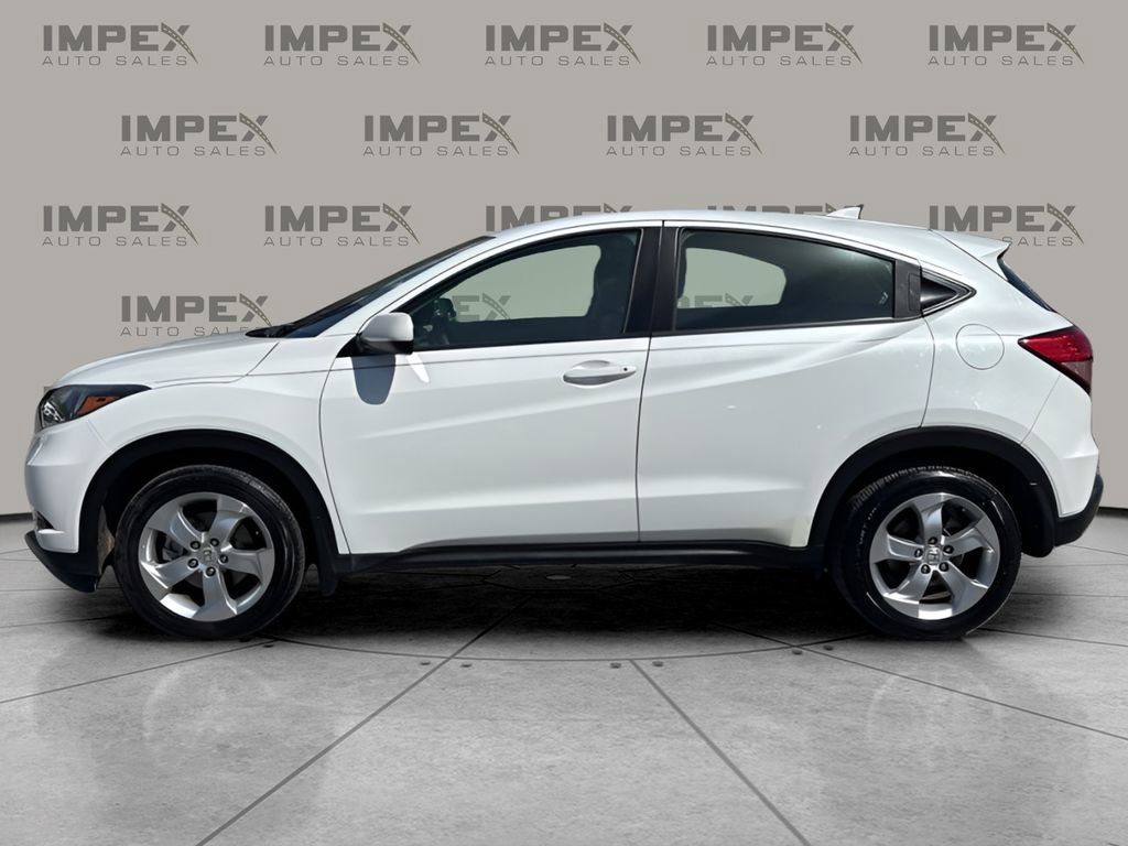 Used 2016 Honda HR-V LX image 2