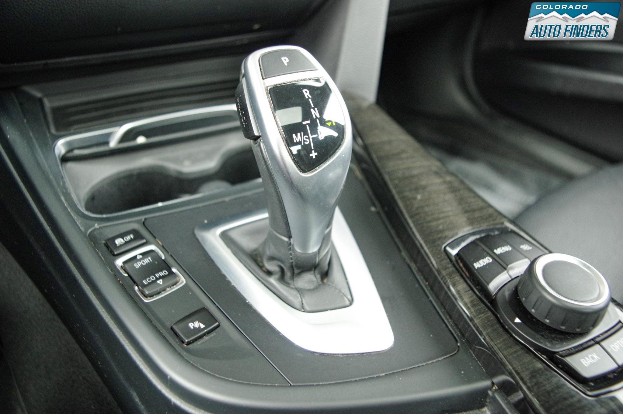 Used 2017 BMW 330i xDrive Sedan AWD/4WD image 17