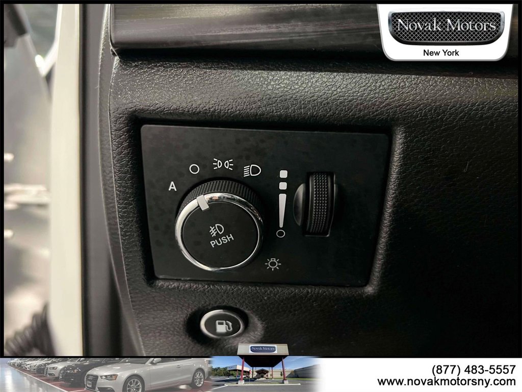 Used 2022 Jeep Grand Cherokee Laredo X image 18