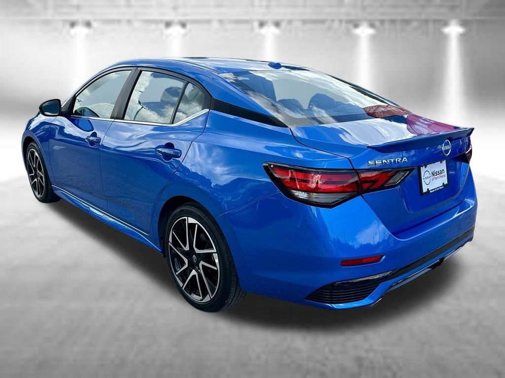 Certified 2024 Nissan Sentra SR FWD image 9