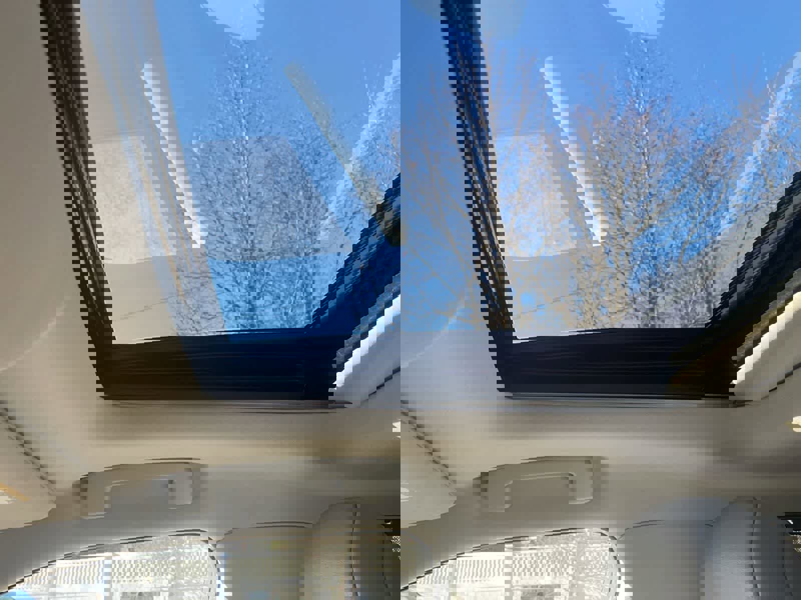 Used 2021 Toyota Highlander XLE image 18