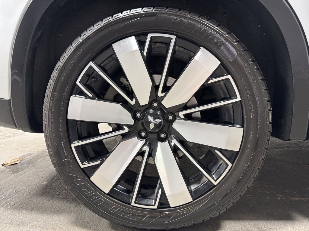 Used 2025 Mitsubishi Outlander SE image 38