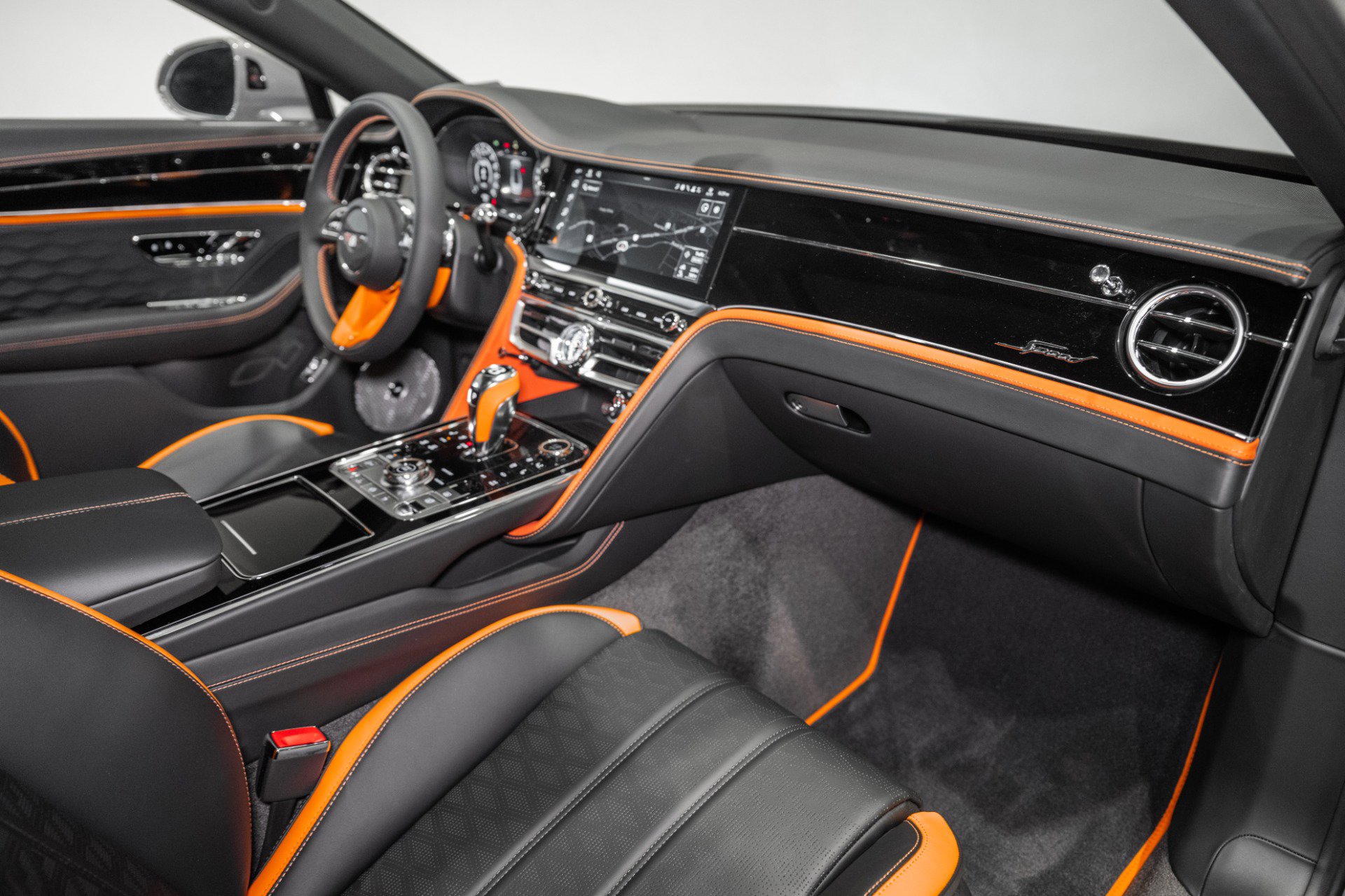 New 2026 Bentley Flying Spur Plug-In Hybrid image 4