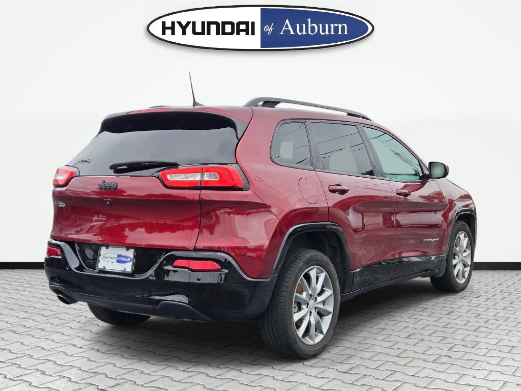 Used 2018 Jeep Cherokee Latitude FWD image 5