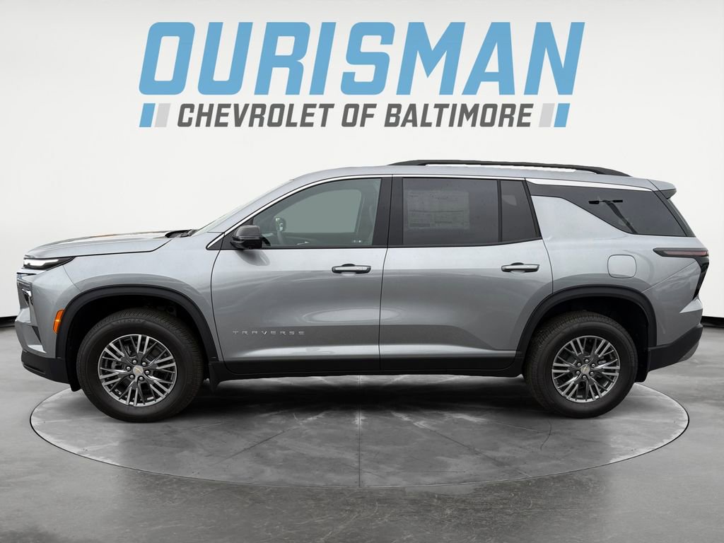 New 2025 Chevrolet Traverse LT w/ Driver Confidence Package image 3