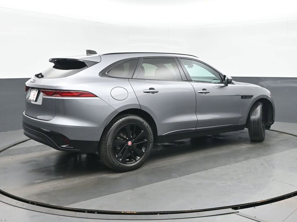 Used 2022 Jaguar F-PACE S image 3