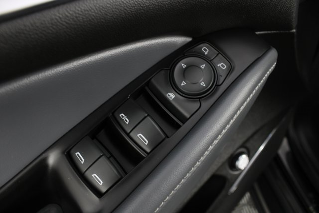 Used 2020 Buick Enclave Essence w/ LPO, Luxury Package image 15