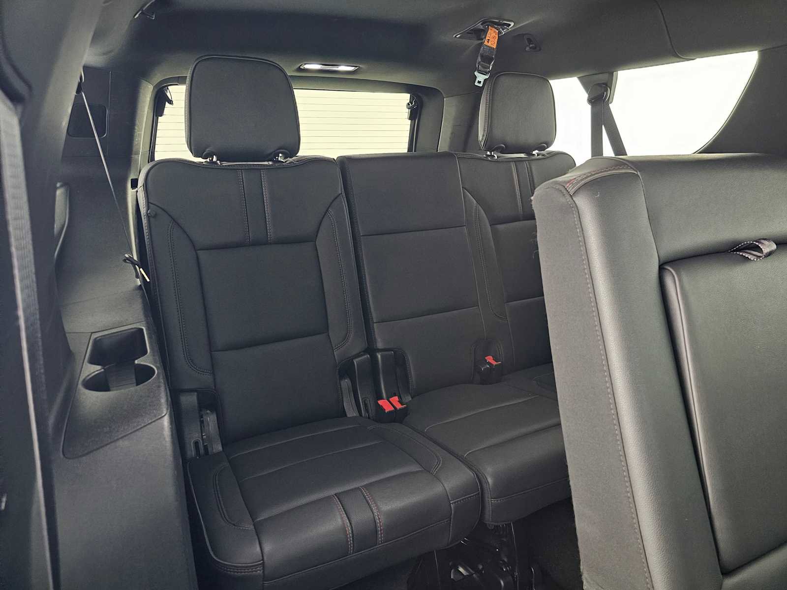 Used 2024 Chevrolet Suburban RST w/ Luxury Package image 13