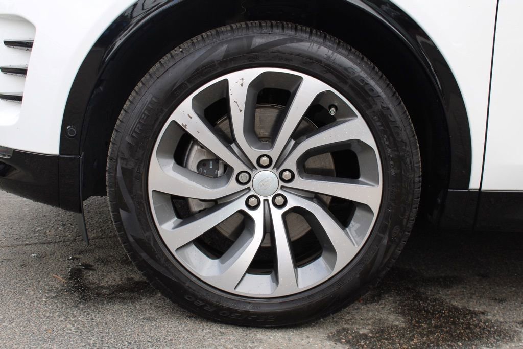 Certified 2024 Land Rover Discovery Sport Dynamic SE image 14