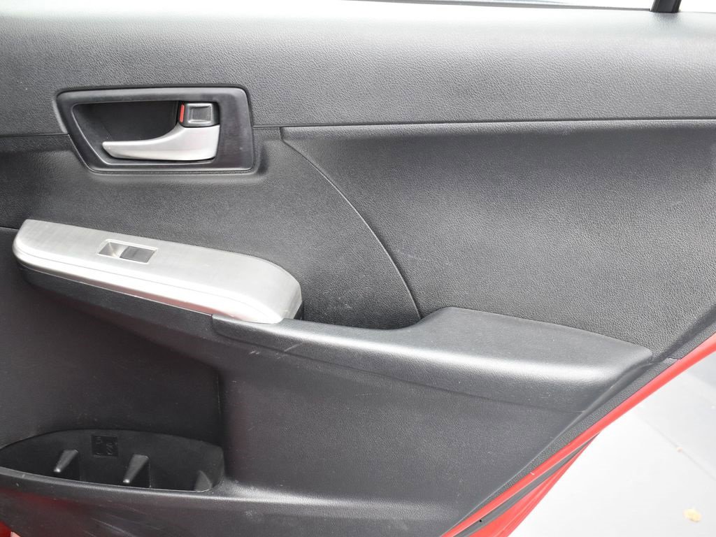 Used 2013 Toyota Camry SE image 26