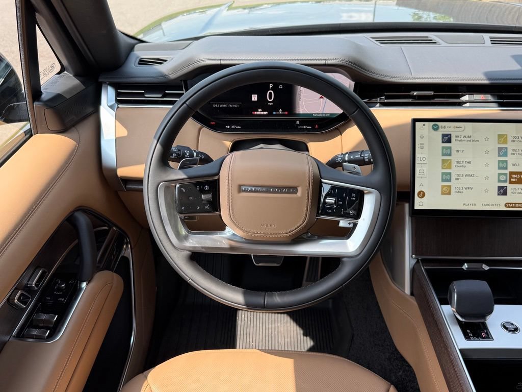 New 2026 Land Rover Range Rover Long Wheelbase SE AWD/4WD image 18
