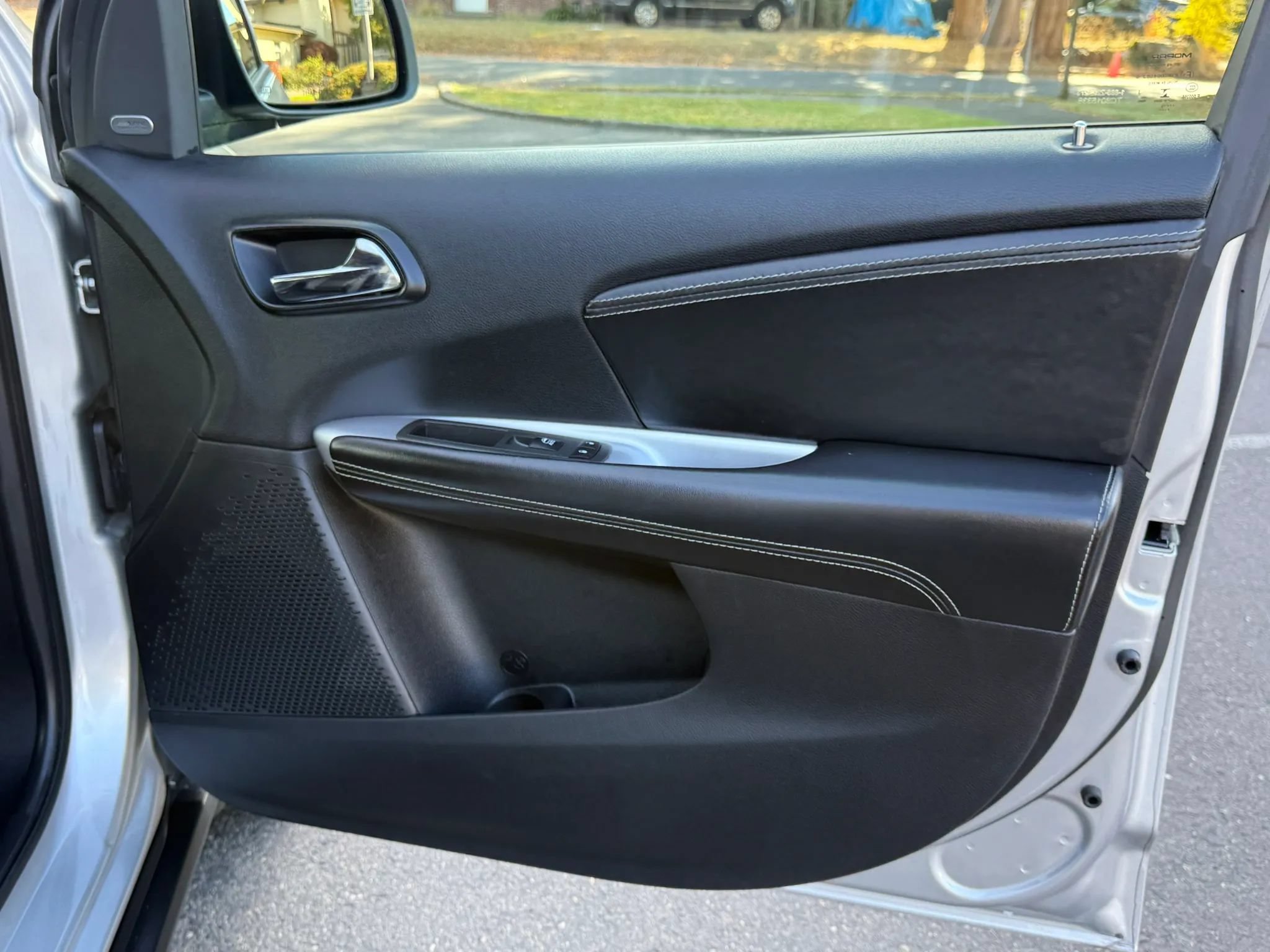 Used 2013 Dodge Journey Crew w/ Flexible Seating Group AWD/4WD image 28