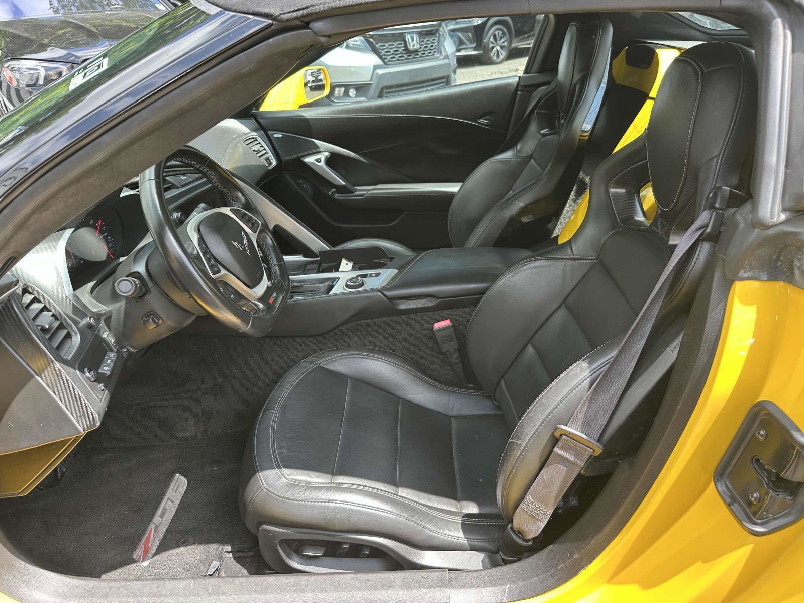 Used 2015 Chevrolet Corvette Z06 w/ 3LZ Preferred Equipment Group image 14