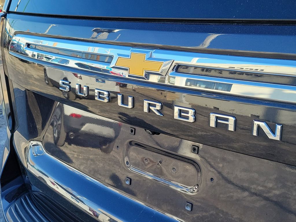 Certified 2024 Chevrolet Suburban LT AWD/4WD image 7