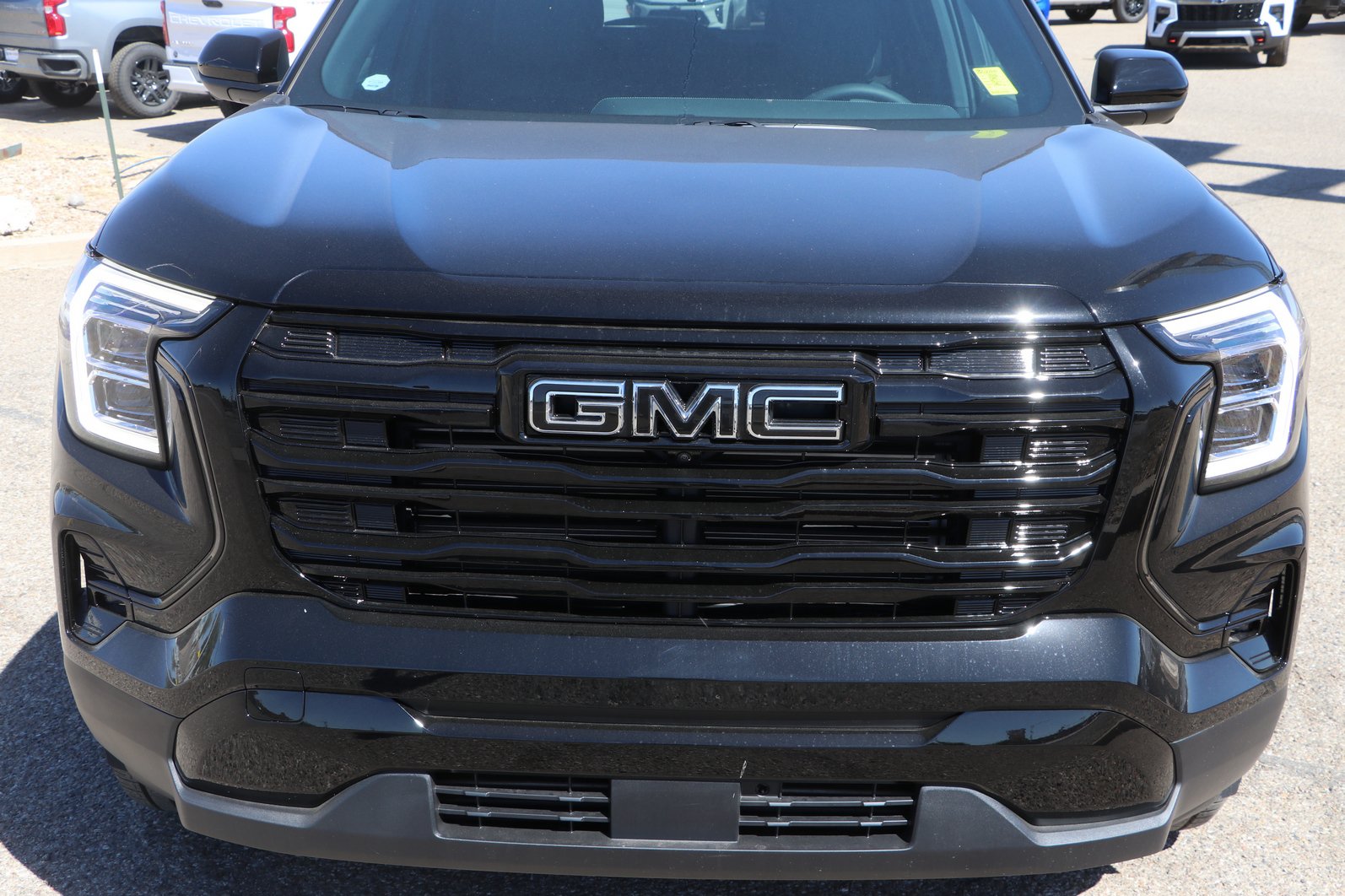 New 2026 GMC Terrain Elevation FWD image 2
