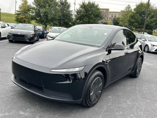 Used 2026 Tesla Model Y 2WD image 8