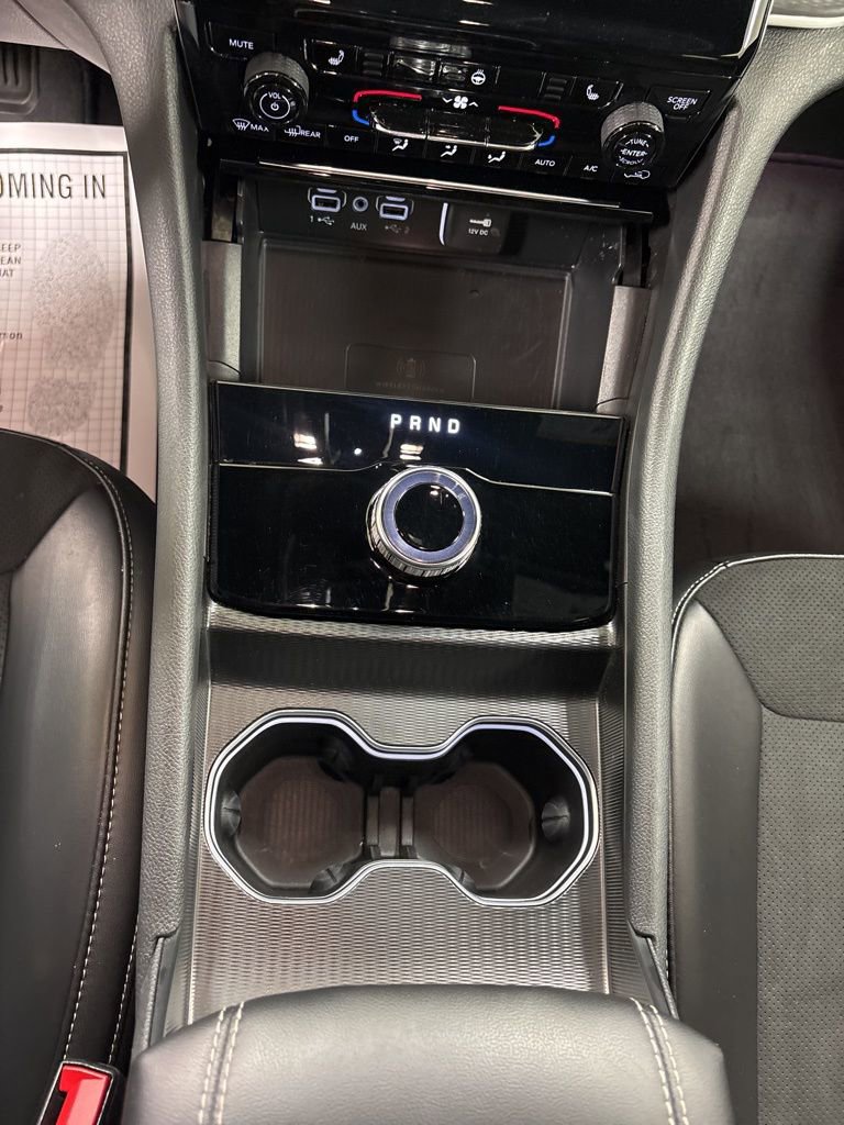 Used 2024 Jeep Grand Cherokee L Laredo image 15