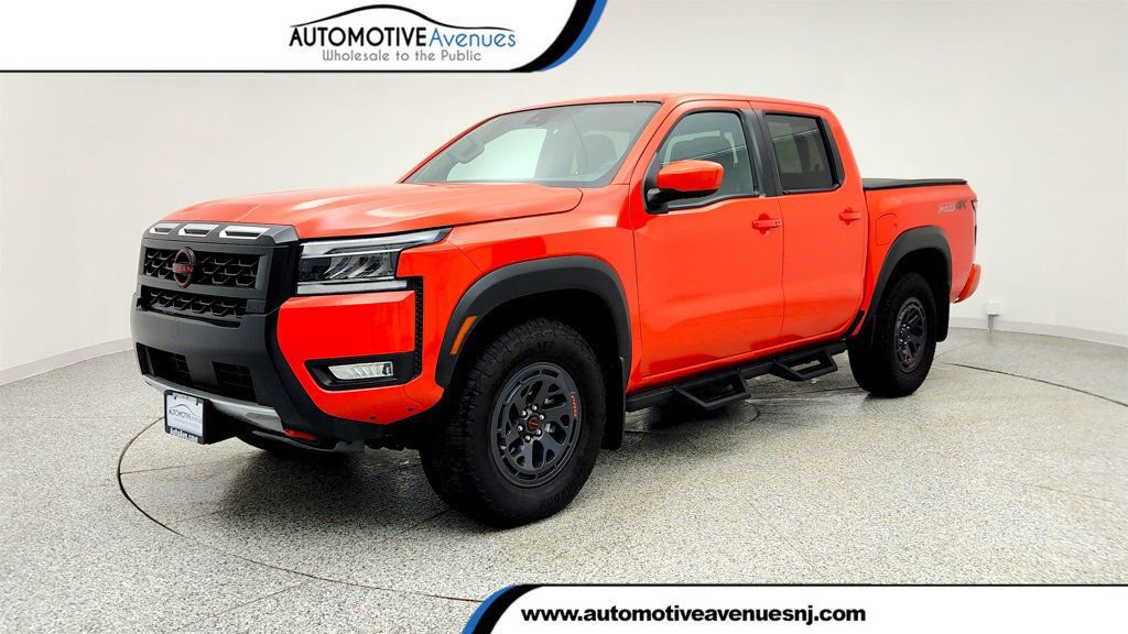 Used 2025 Nissan Frontier PRO-4X AWD/4WD image 1