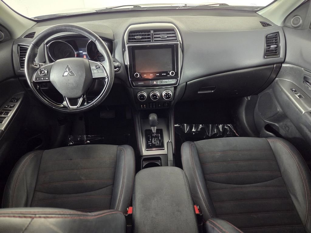 Used 2022 Mitsubishi Outlander Sport SE image 28