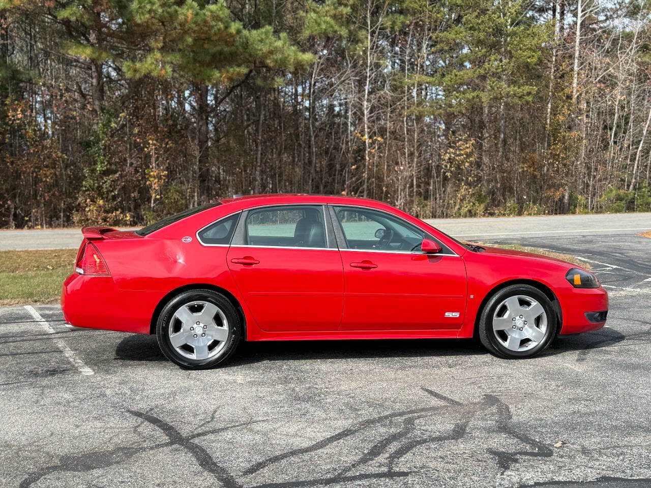 Used 2009 Chevrolet Impala SS w/ Convenience Package image 3