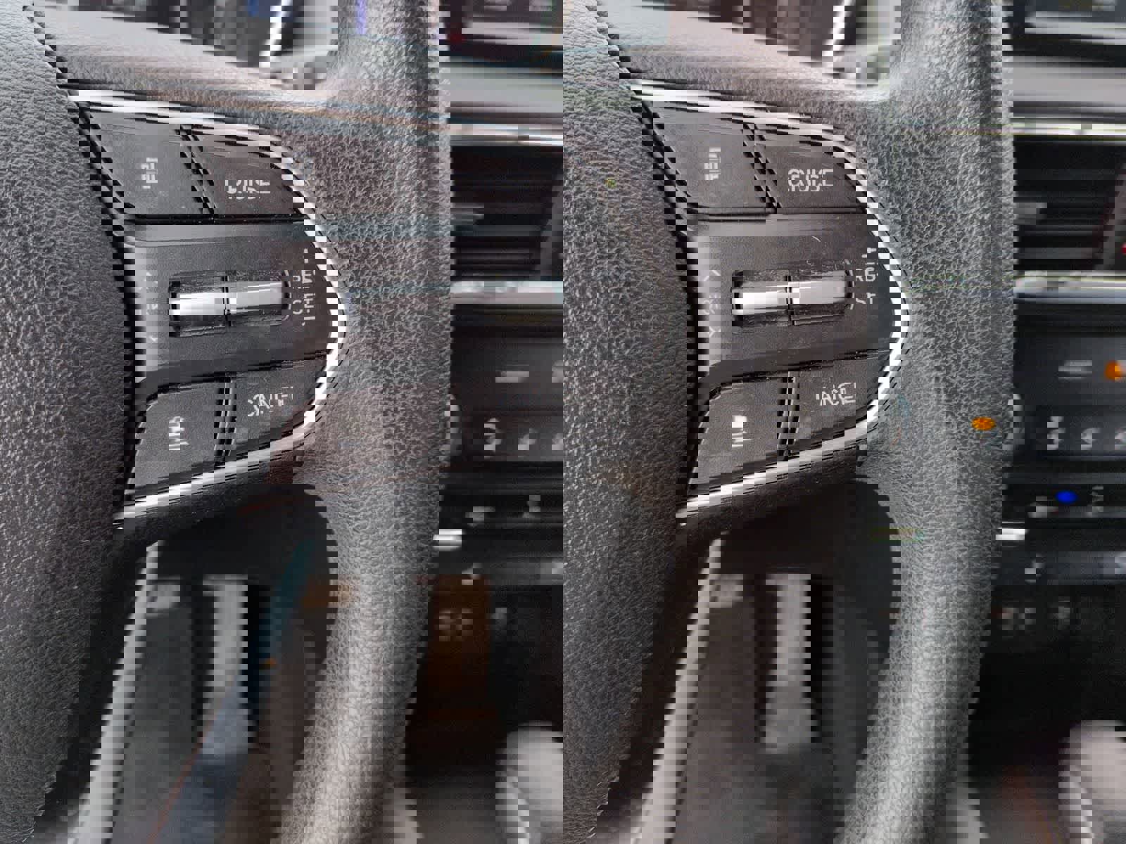 Used 2020 Hyundai Santa Fe SEL image 22