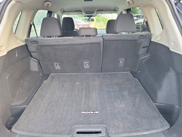 Used 2023 Nissan Rogue SV image 10