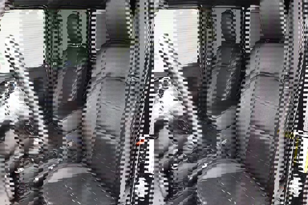 Used 2022 Jeep Wrangler Unlimited Sahara image 15