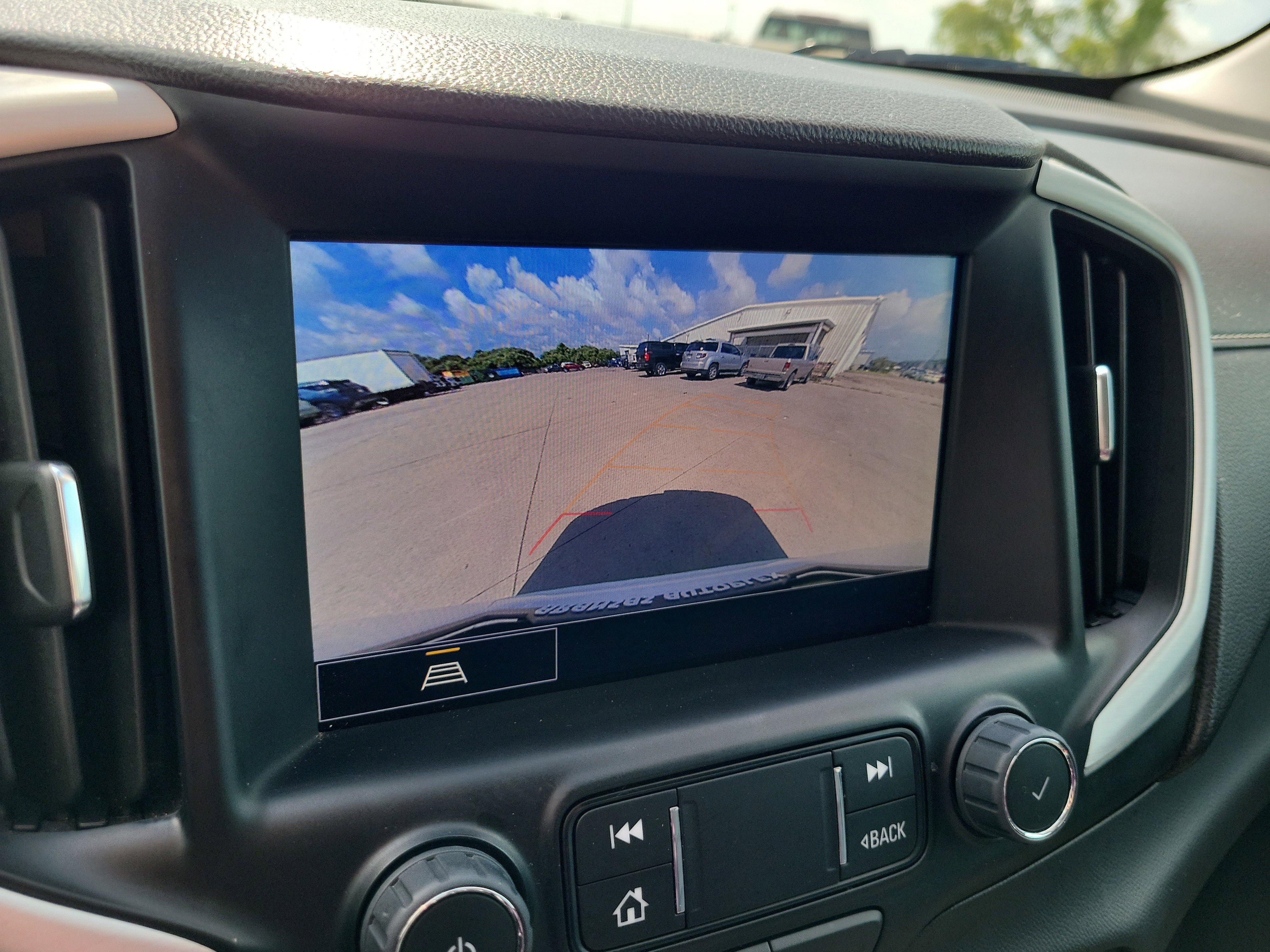 Used 2024 GMC Terrain SLT FWD image 21