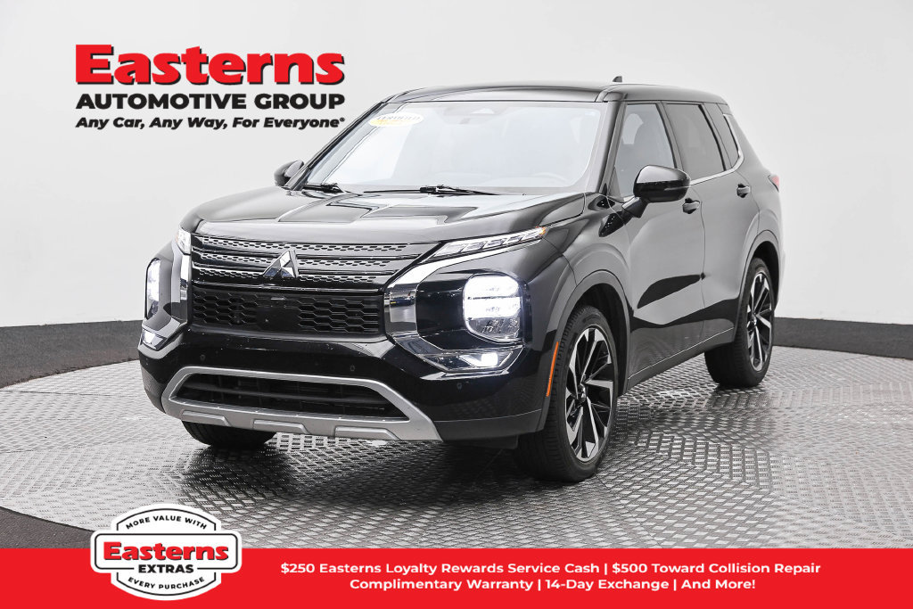 Used 2024 Mitsubishi Outlander SE