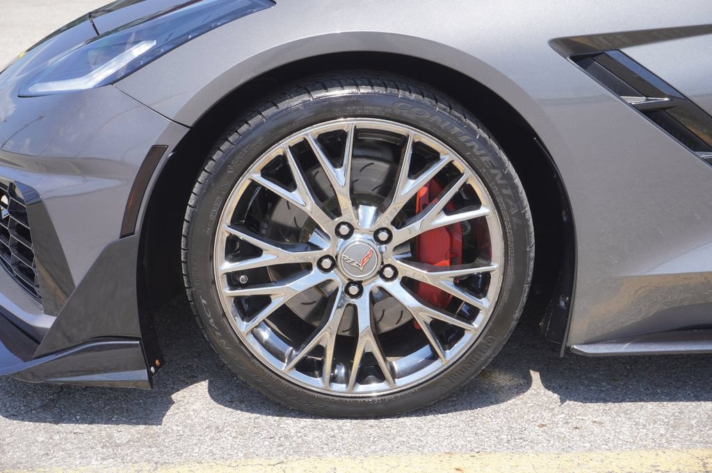 Used 2015 Chevrolet Corvette Stingray Coupe w/ 2LT Preferred Equipment Group RWD image 10