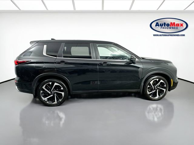 Used 2024 Mitsubishi Outlander SE image 10