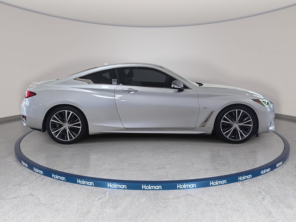 Used 2017 INFINITI Q60 3.0t w/ Premium Plus Package 3.0T RWD image 6