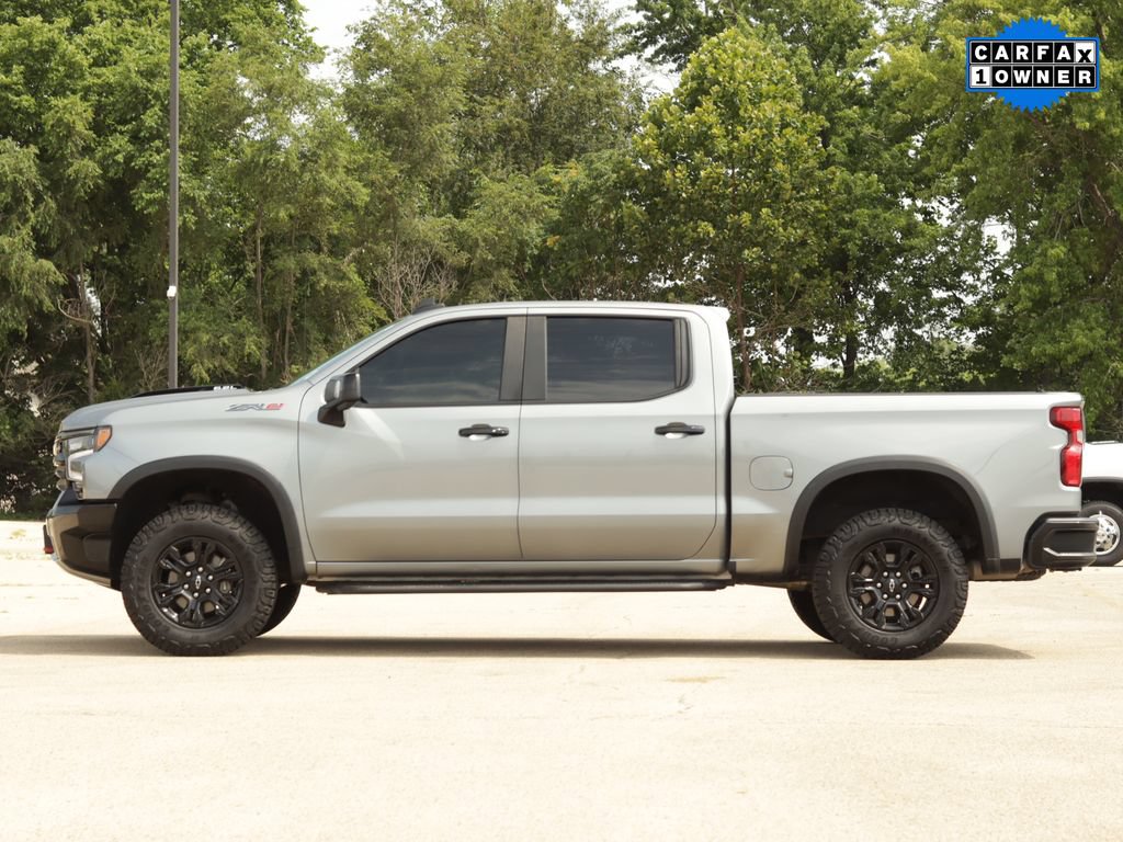 Used 2023 Chevrolet Silverado 1500 ZR2 w/ Technology Package AWD/4WD image 4