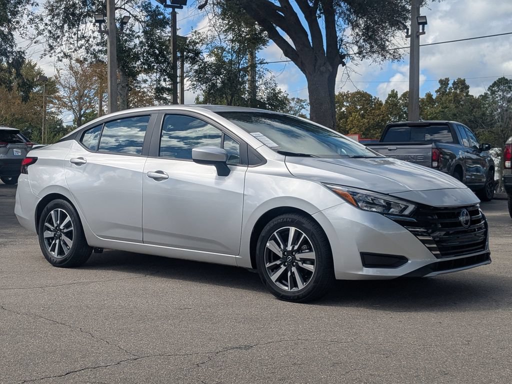 Used 2025 Nissan Versa SV FWD image 2