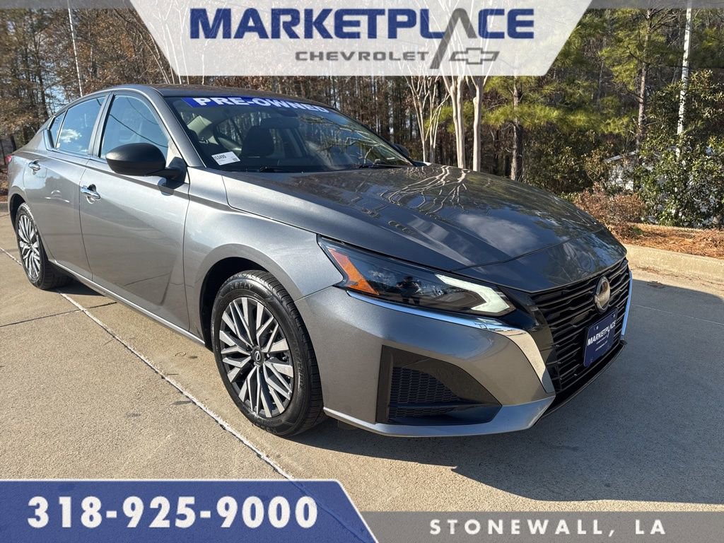Used 2024 Nissan Altima 2.5 SV