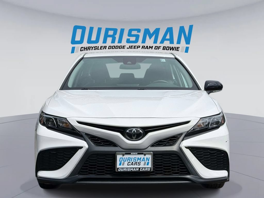 Used 2023 Toyota Camry SE AWD/4WD image 6