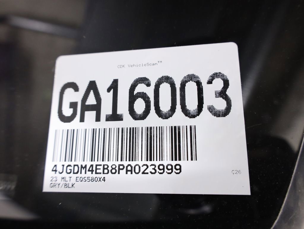 Used 2023 Mercedes-Benz EQS 580 4MATIC SUV w/ Exclusive Trim Package image 71