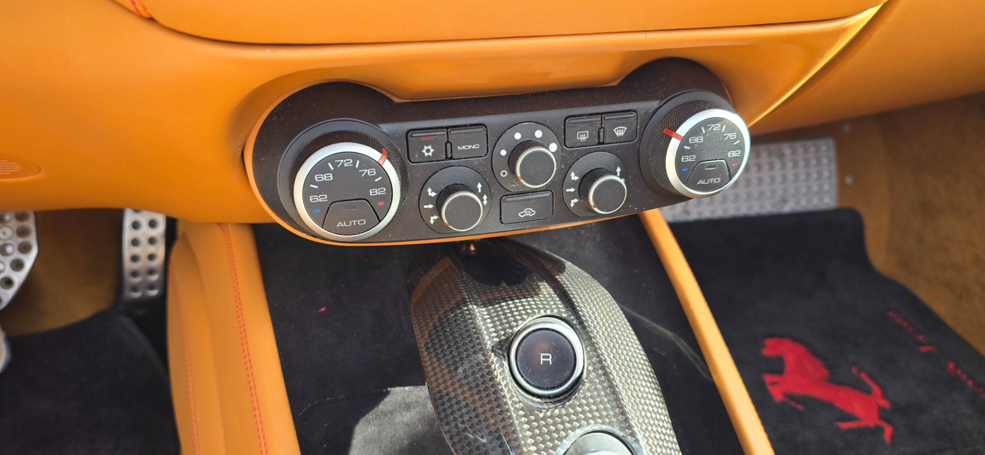 Used 2015 Ferrari California T RWD image 25