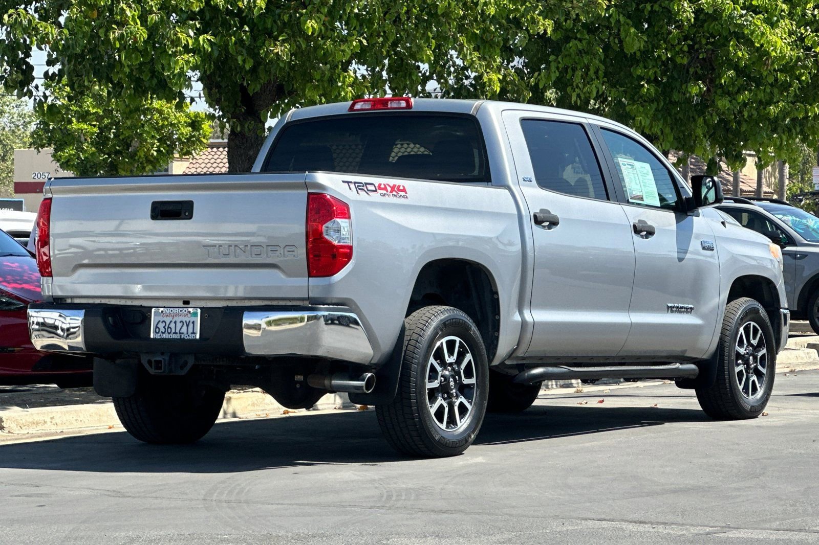 Used 2016 Toyota Tundra SR5 w/ TRD Off Road Package image 4