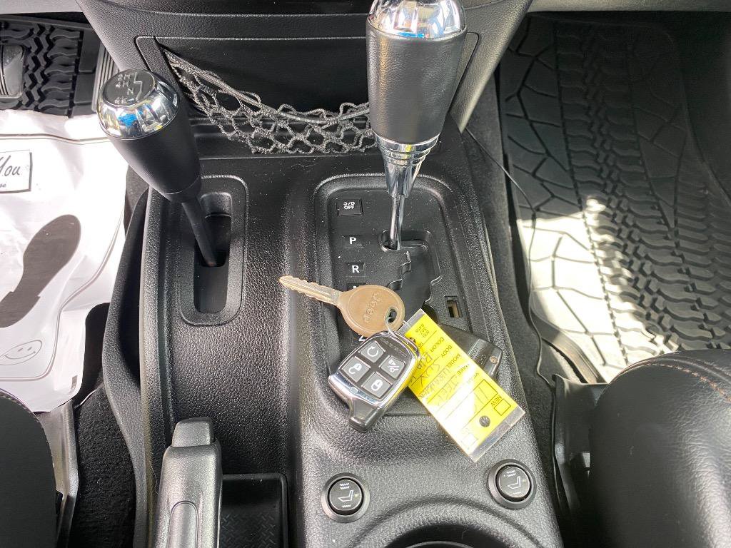 Used 2011 Jeep Wrangler Unlimited Sport AWD/4WD image 30